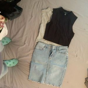 Outfit with high-waisted skirt and 2 crop tops